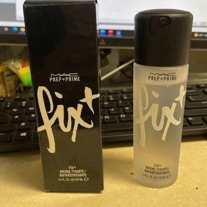 Brand new MAC prep + prime